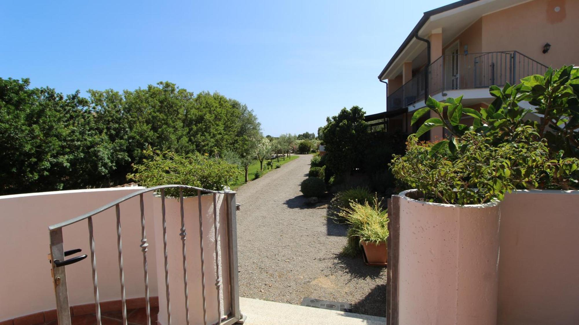 Casa Vacanze Giovanna SantʼAnna Arresi Esterno foto